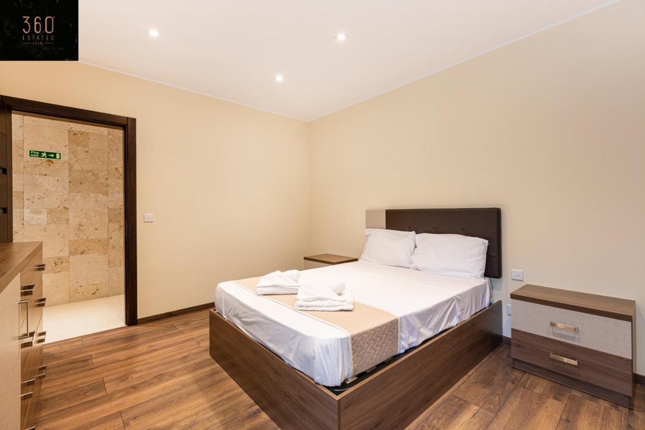 Seafront, Designer Apt With Private Terrace & Wifi By 360 Estates Pieta Экстерьер фото